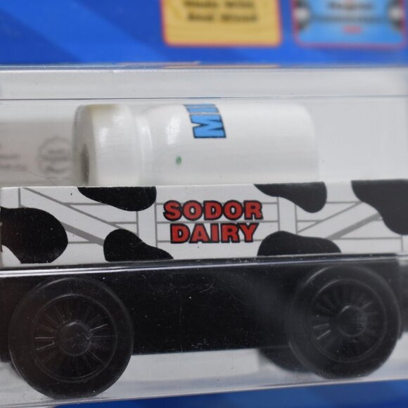 Sodor Dairy Cow Car Milk Barrel Thomas & Friends Wooden Railway Learning Curve - Picture 10 of 14
